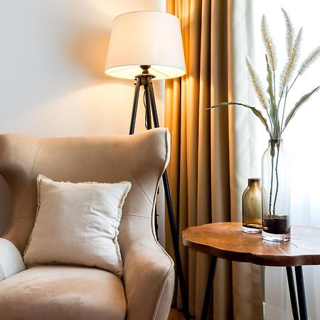 Nur 7 Gehminuten Zum Strand, Sehr Hochwertige Ferienwohnung Mit Terrasse In Ruhiger Lage, Inklusive Parkplatz Und Fahrradunterstellplatz Laesst Keine Wuensche Offen Шарбойц Экстерьер фото