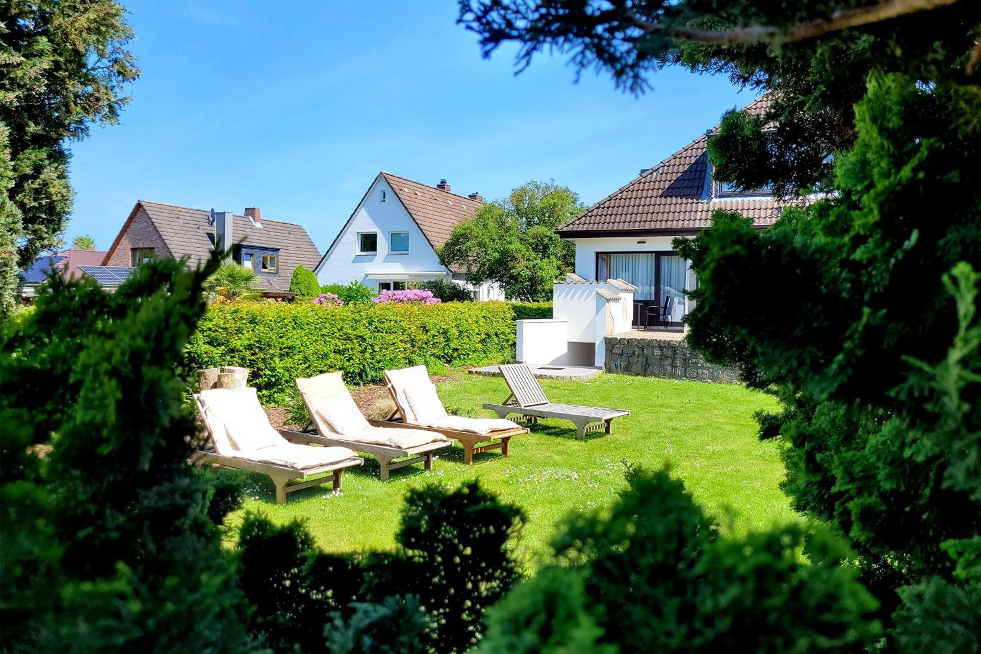 Nur 7 Gehminuten Zum Strand, Sehr Hochwertige Ferienwohnung Mit Terrasse In Ruhiger Lage, Inklusive Parkplatz Und Fahrradunterstellplatz Laesst Keine Wuensche Offen Шарбойц Экстерьер фото