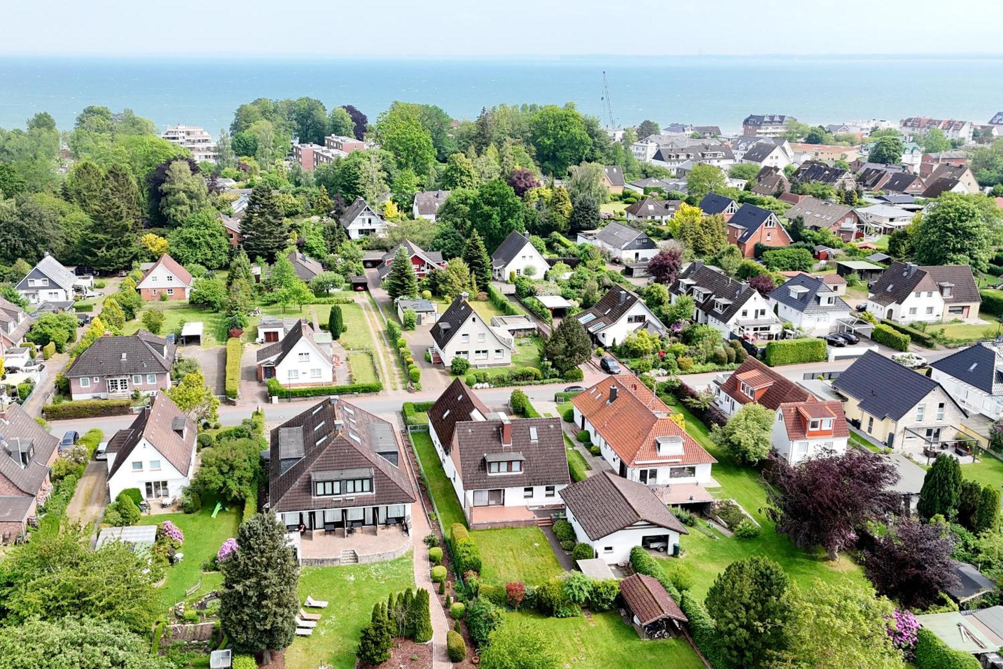 Nur 7 Gehminuten Zum Strand, Sehr Hochwertige Ferienwohnung Mit Terrasse In Ruhiger Lage, Inklusive Parkplatz Und Fahrradunterstellplatz Laesst Keine Wuensche Offen Шарбойц Экстерьер фото